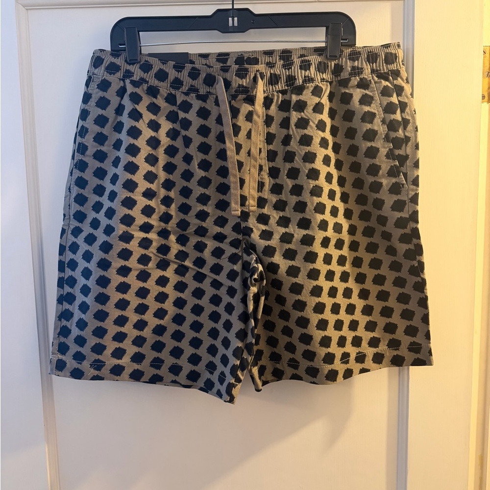 Banana Republic Black and Tan Patterned Shorts